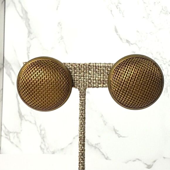 VINTAGE Bronze Mesh Dome Clip On Earrings - Picture 1 of 6